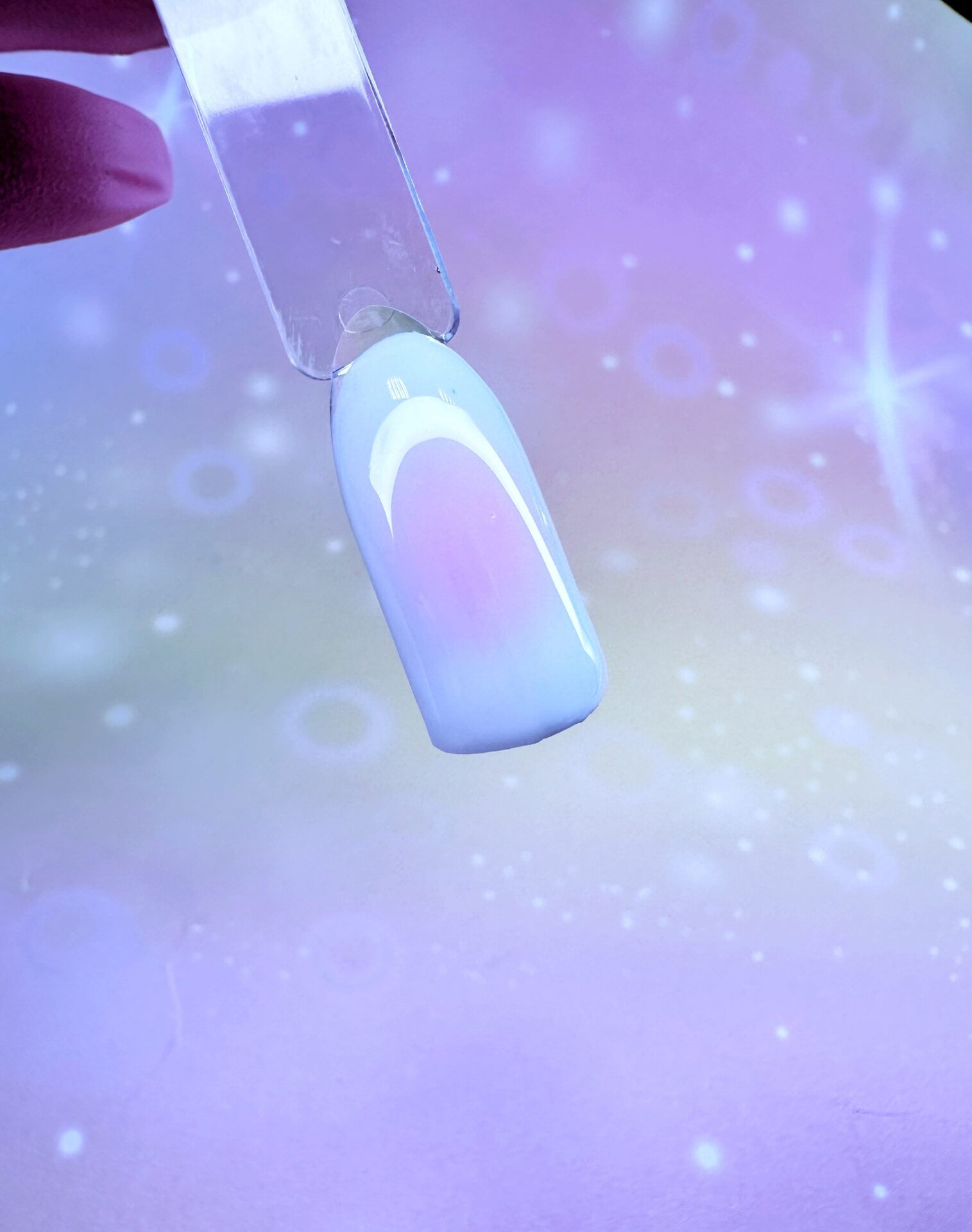 Aura Nails BEAUTY FORUM