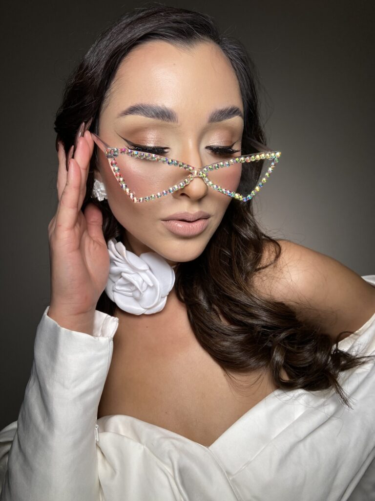 Modelka pozuje w make up