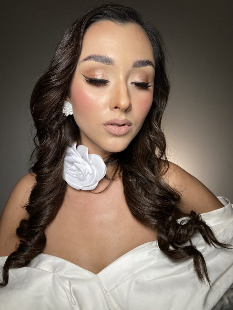 Modelka pozuje w make up