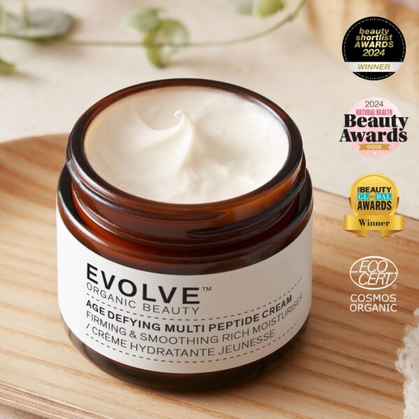 Na grafice reklama produktu evolve