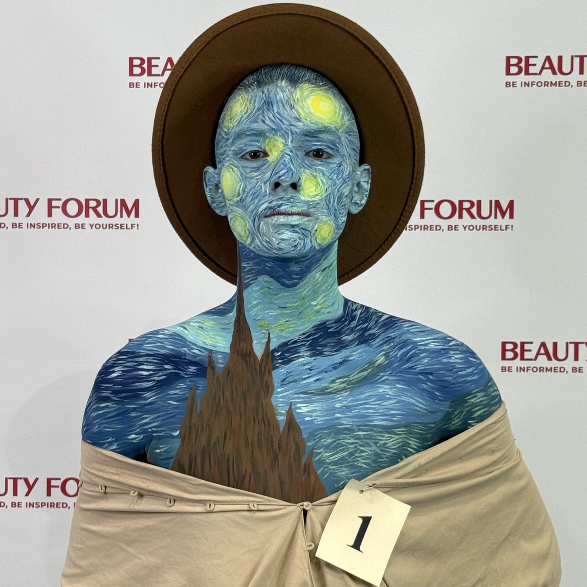 1 – Juliana Starzyk