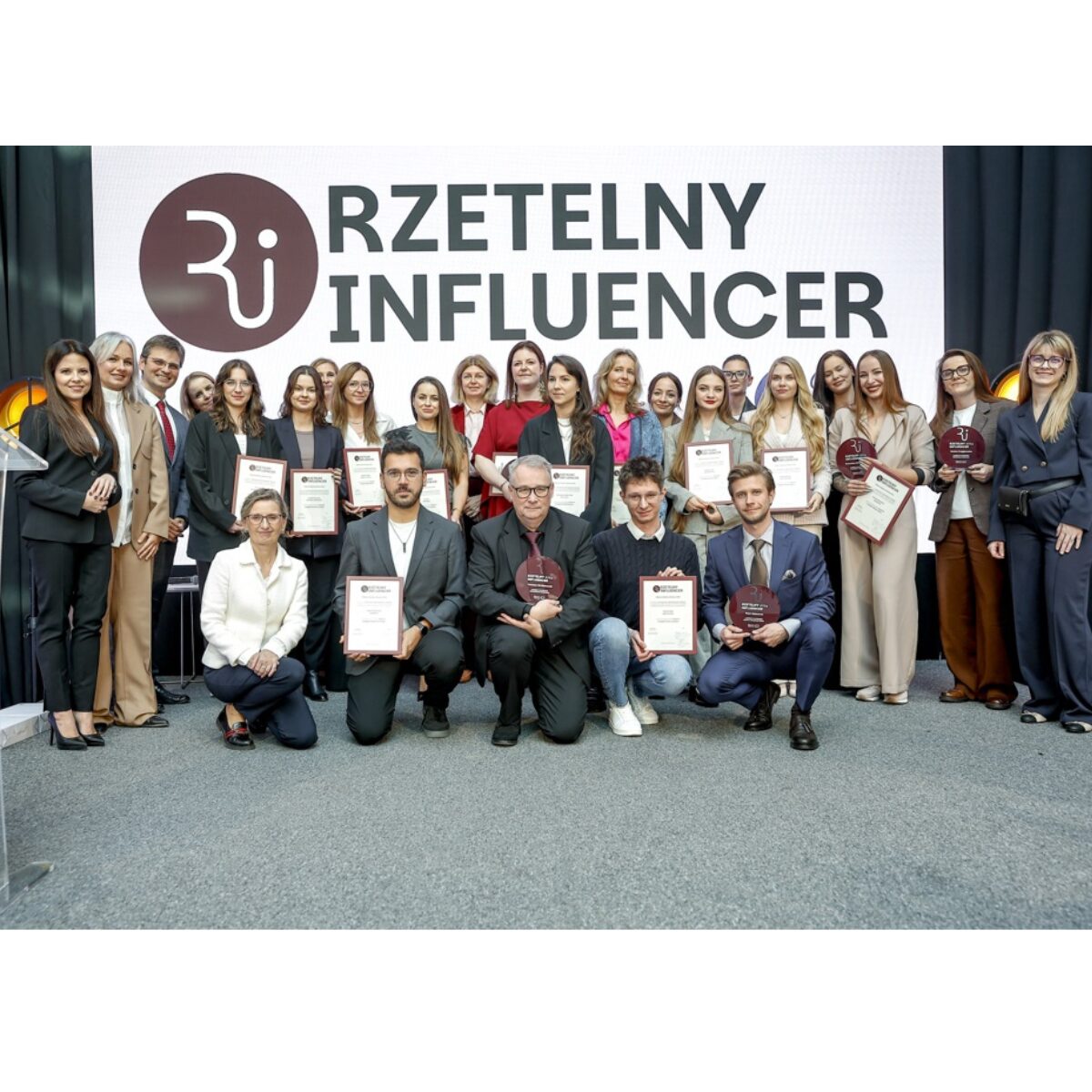 Na zdjęciu celebryci na gali Rzetelny Influencer 2024