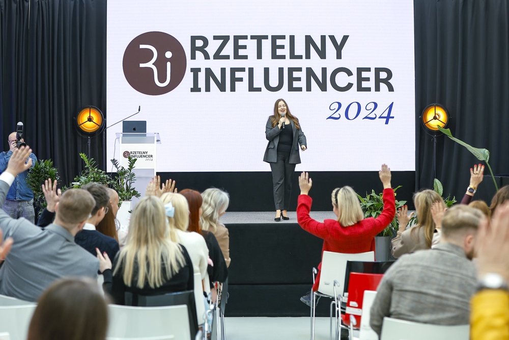 Uczestnicy gali Źródło: Organizator Rzetelny Influencer 2024