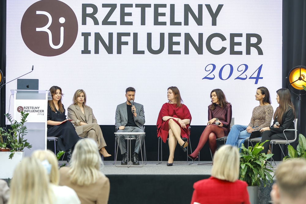 Uczestnicy gali Źródło: Organizator Rzetelny Influencer 2024
