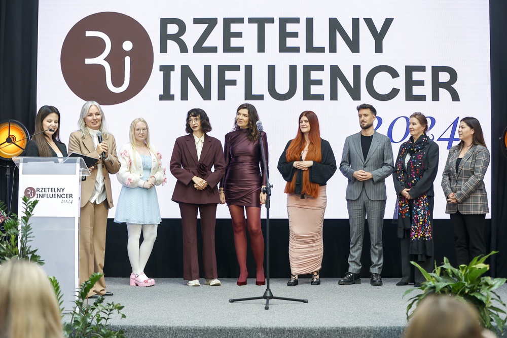 Uczestnicy gali Źródło: Organizator Rzetelny Influencer 2024